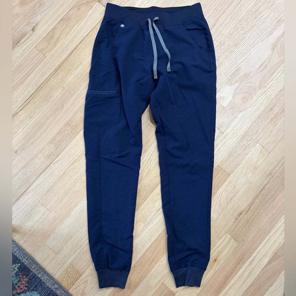 Figs jogger scrubs